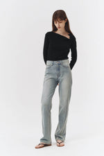 Linear Straight Jeans – Hellblau