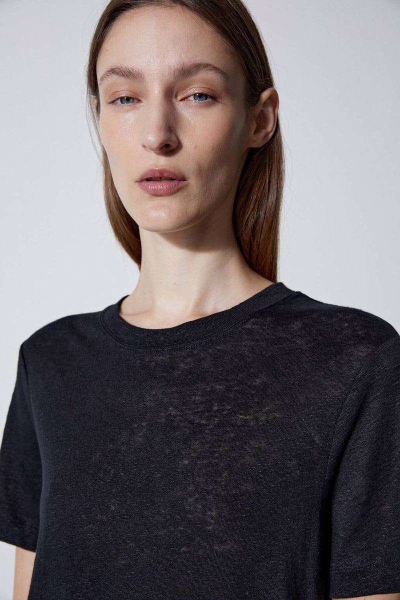 HOUSE OF DAGMAR -  Claudia Top - Black / Leinen T-Shirt