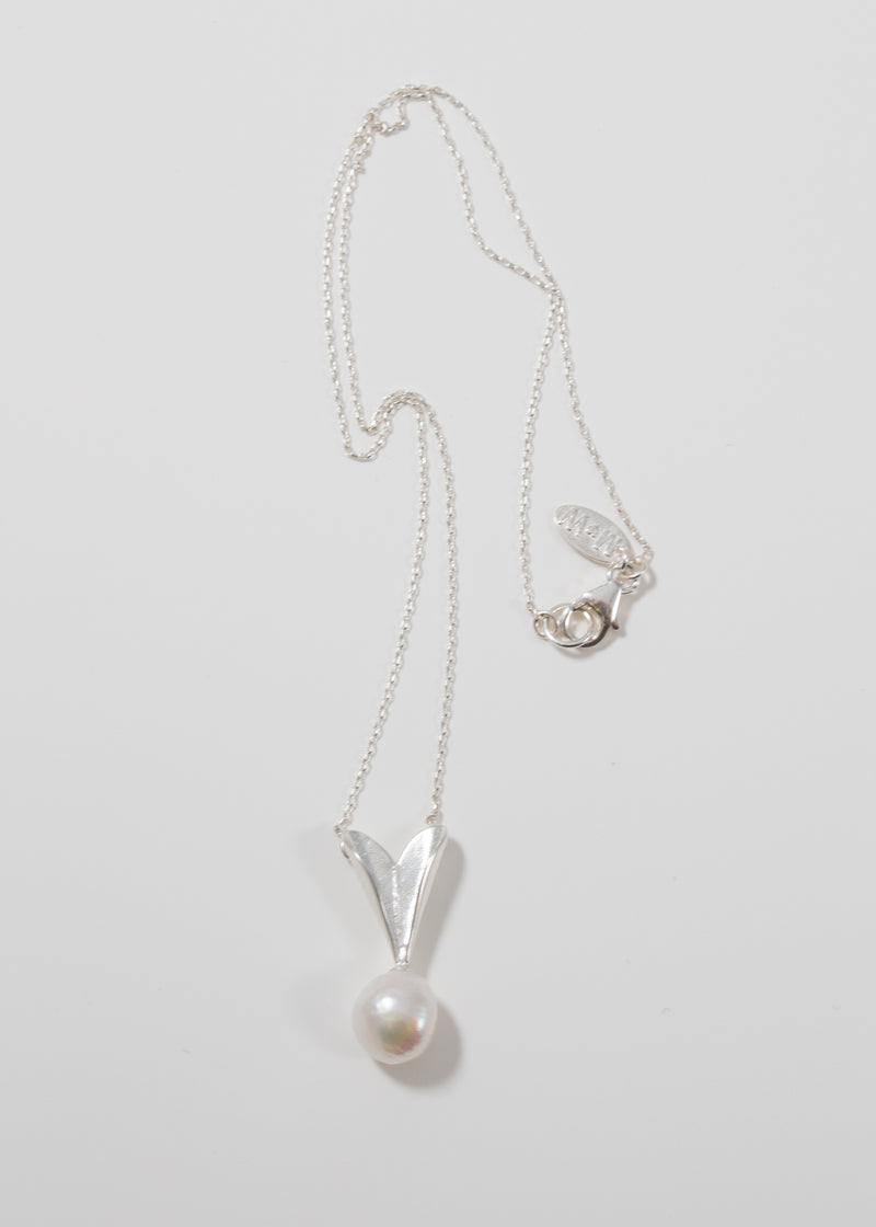 MIRIT WEINSTOCK - Silver petite folded pendant heart & natural pearl